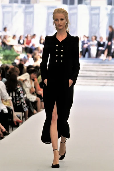 Look 29